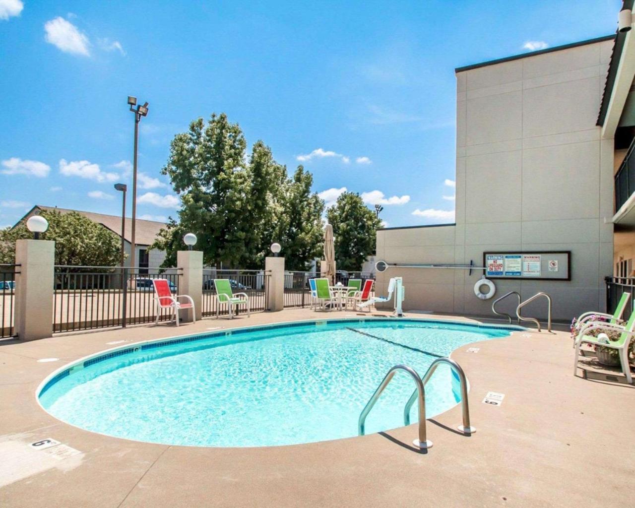 Quality Inn Us65 & E Battlefield Rd Springfield Exterior foto